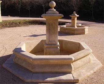 fontaine en pierre Fontaine en pierre