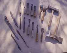 outils taille de pierre 